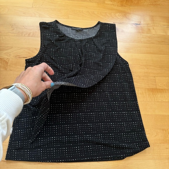 Banana republic polka dot blouse. - Picture 2 of 6